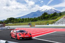 Sawer Hoàng Đạt-Porsche ARbox Carrera Cup Asia 2026-anh-6.jpg