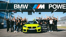 bmw-m2-mit-m-performance-track-kit (2).jpg