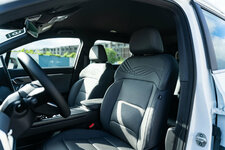 Geely-Okavango-2026 (15).jpg