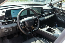 omoda-c5-shs-h-23_55381999847_o.jpg