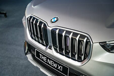 BMW-X1-ra-mắt-giá-từ-1689-tỷ-đồng (12).jpg