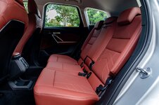 BMW-X1-ra-mắt-giá-từ-1689-tỷ-đồng (14).jpg