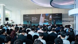 3. Toàn cảnh hội nghị với sự tham gia của hơn 100 khách mời, đối tác đến t...jpeg