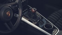 Porsche 911 Carrera S 2027-anh2.jpg