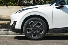Lynk-Co-02-2 (1).jpg