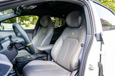 Lynk-Co-02-2 (7).jpg