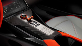 aston-martin-anh-_12.jpg