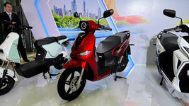 VinFast-ra-mắt-bộ-đôi-xe-máy-điện-Kinet-và-Kyo-hoàn-toàn-mới  (7).jpg