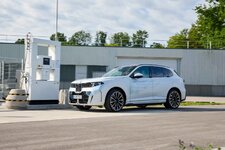 BMW-iX5-Hydrogen-new-6-1536x1024.jpeg