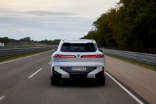 BMW-iX5-Hydrogen-new-35-1536x1024.jpeg
