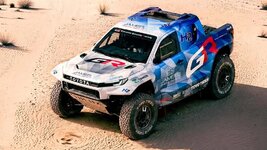 Toyota DKR GR FC Hilux hydro-anh-1.jpg