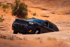 Jeep Cherokee Trailhawk 2027-anh-1.jpeg