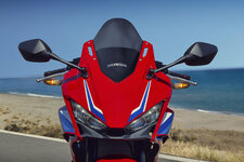 Honda-CBR500R-anh-10.jpeg