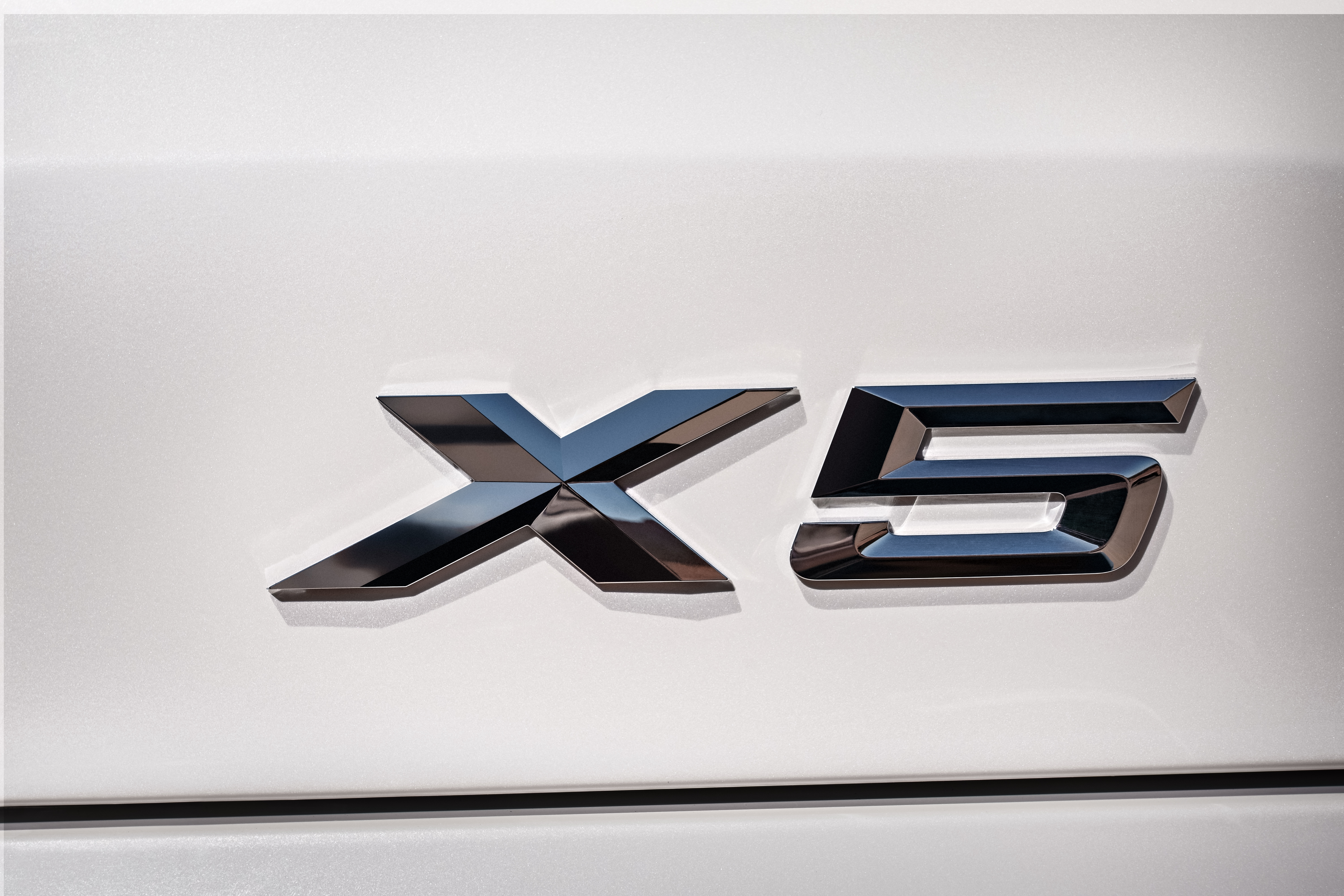 P90304022_highRes_the-all-new-bmw-x5-0.jpg