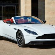 Aston Martin cung cấp hai phiên bản đặc biệt cho DB11