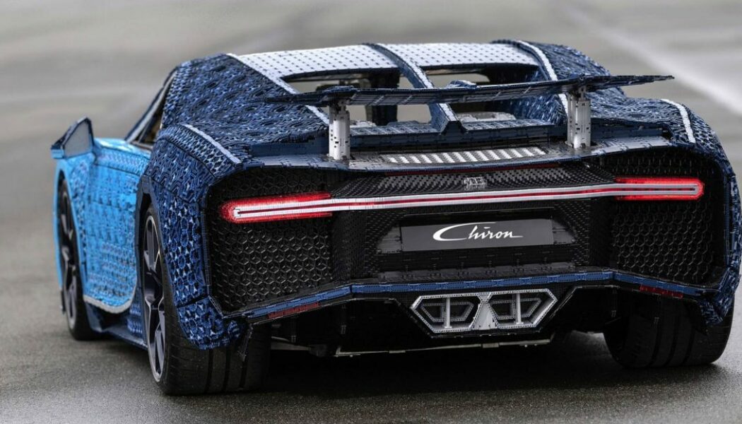 Cận cảnh Bugatti Chiron được làm hoàn toàn bằng mảnh ghép Lego