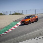 Jaguar XE SV Project 8 trở thành chiếc sedan nhanh nhất đường đua Laguna Seca