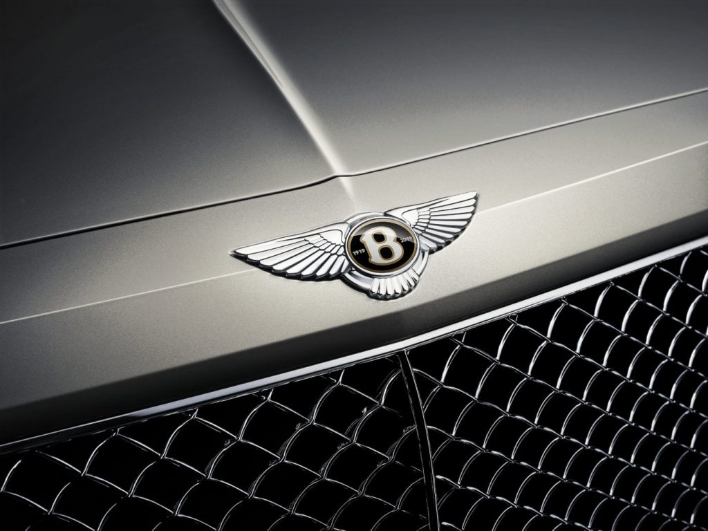 Bentley-BentaygaBadge-ExtremeSilver-Sml-1024x768.jpg
