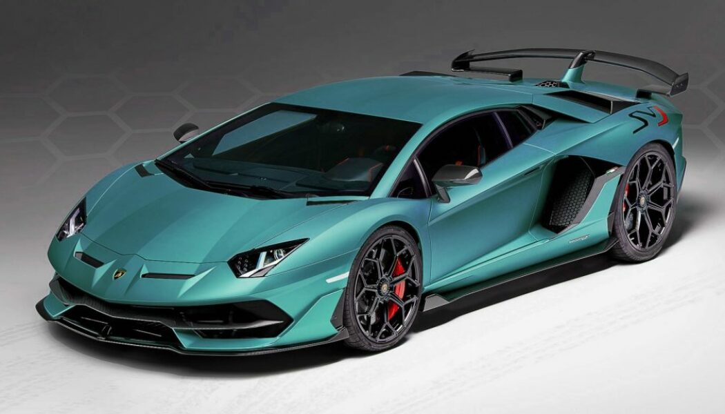 Lamborghini Aventador SVJ xuất hiện ấn tượng với ba phối màu mới