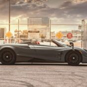 Pagani Huayra Roadster bất ngờ được rao bán