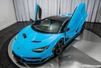Lamborghini Centenario màu xanh độc đáo bất ngờ được rao bán