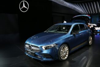 Mercedes-AMG A35 lần đầu xuất hiện thực tế