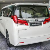 Toyota Alphard chính hãng trở lại Việt Nam, đắt hơn trước 505 triệu đồng