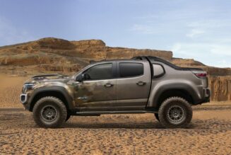 Chevrolet Colorado ZH2: Khi bán tải trở thành xe quân sự