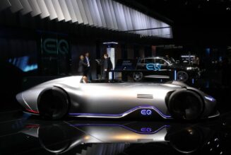 Cận cảnh tuyệt tác Mercedes-Benz Vision EQ Silver Arrow