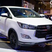 [VMS 2018] Toyota Innova và Corolla Altis bản mới, thêm màu Trắng ngọc trai, giá tăng mạnh