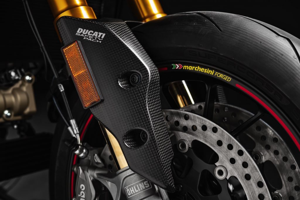 2019-Ducati-Monster-Hypermotard-950-SP-First-look-supermoto-motorcycle-5-1024x683.jpg