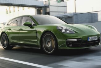 Porsche Panamera GTS 2019 có giá từ 10 tỷ đồng tại Việt Nam