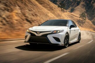 Toyota ra mắt phiên bản TRD hiệu suất cao cho Avalon và Camry