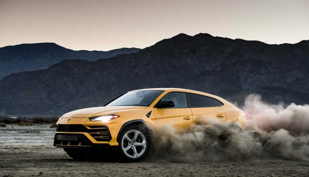 Lái Lamborghini Urus phấn khích như lái Huracan