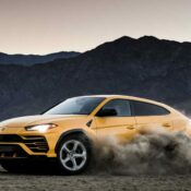 Lái Lamborghini Urus phấn khích như lái Huracan