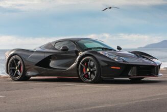 Điều gì khiến LaFerrari Aperta có giá đến 7,5 triệu Đô-la?