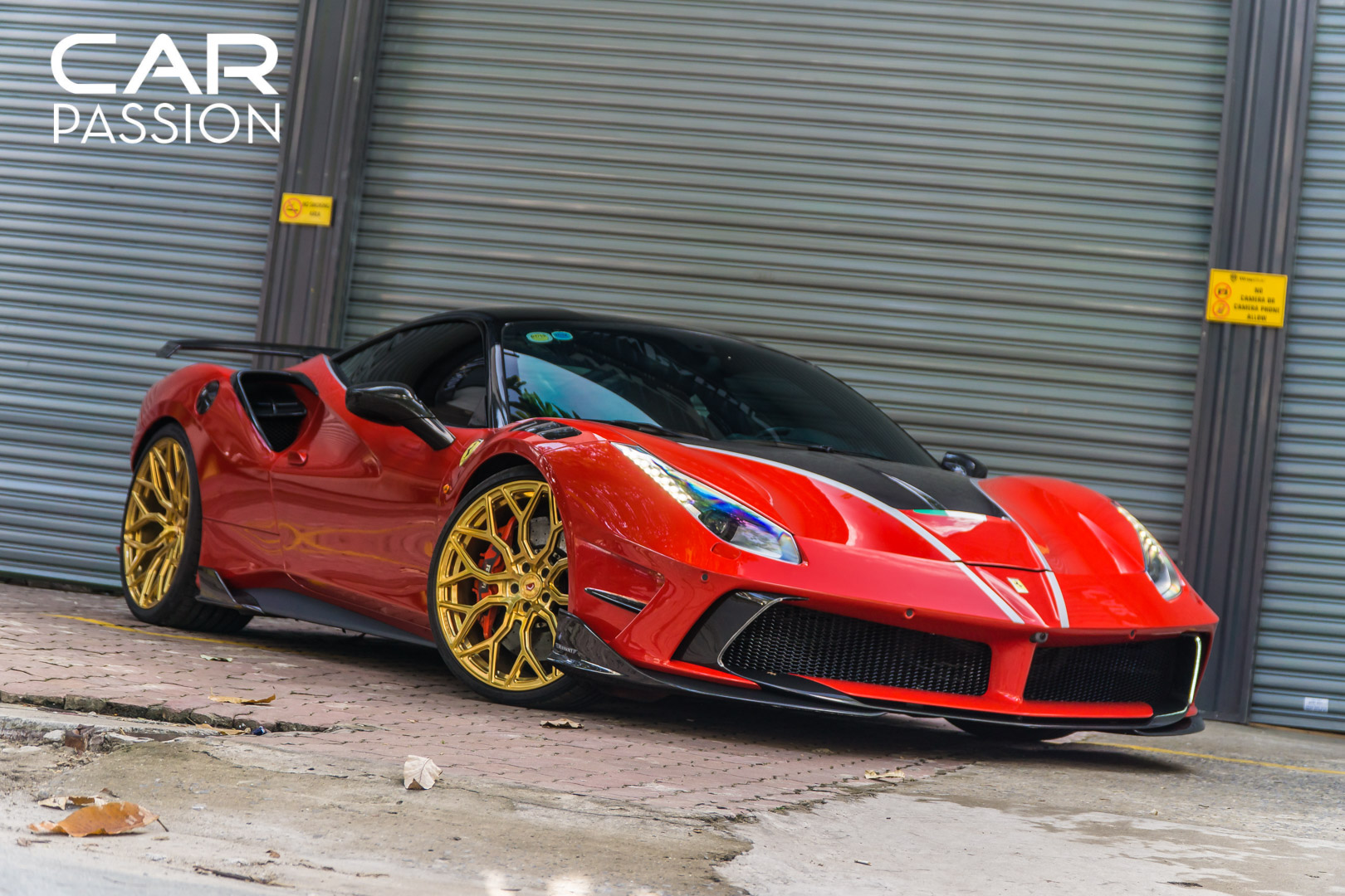 Cận Cảnh Ferrari 488 Gtb Với Gói độ đến Từ Mansory Tại Việt