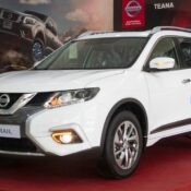 Nissan X-Trail và Sunny tại Việt Nam giảm giá đón Tết 2019