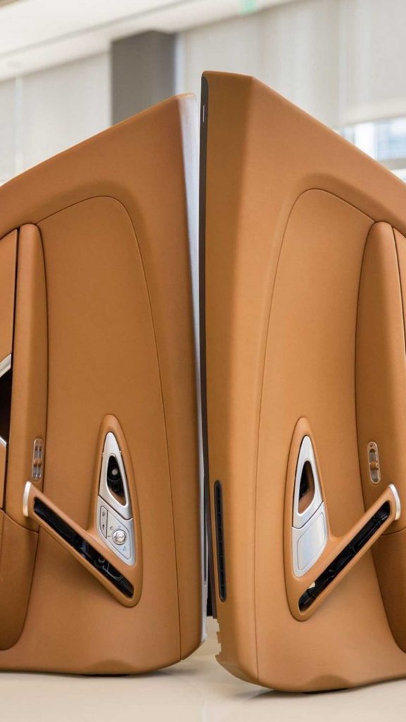 bugatti-veyron-interior-for-sale-8-576x1024.jpg