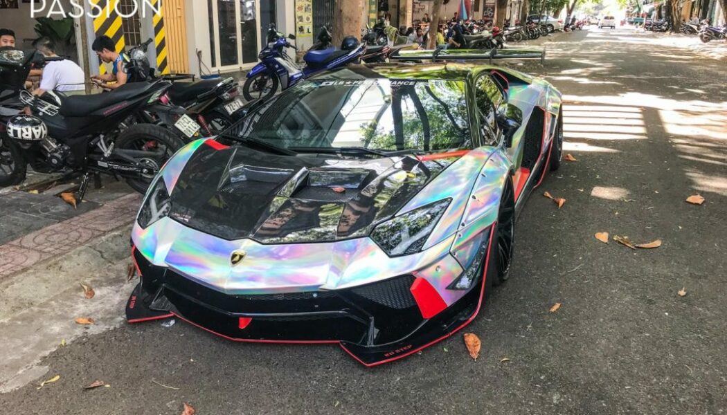 Lamborghini Aventador độ Liberty Walk tái xuất với bộ cánh mới độc đáo