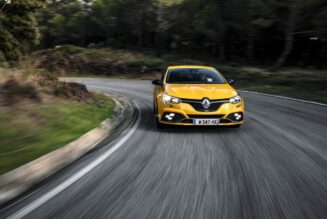 Renault công bố giá bán của Megane RS Trophy tại Anh Quốc