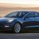 Tesla lỗ 3.000 USD với mỗi xe Model 3 bán ra
