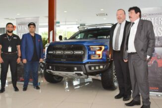 Ford F-150 Raptor giá 4,4 tỷ đồng tại Malaysia có thể về Việt Nam