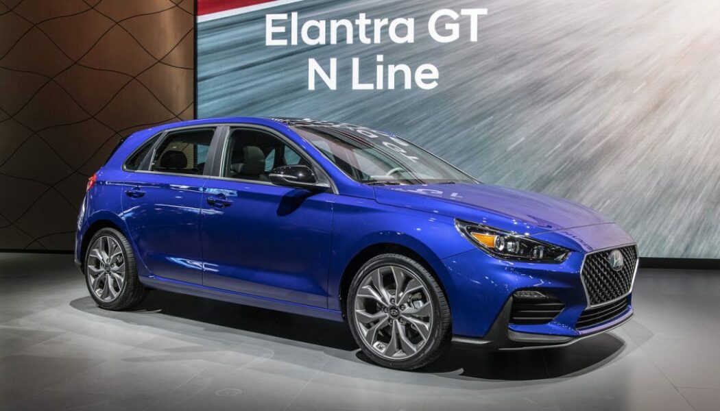 Hyundai Elantra GT N Line ra mắt tại triển lãm ô tô NAIAS 2019 ở Detroit