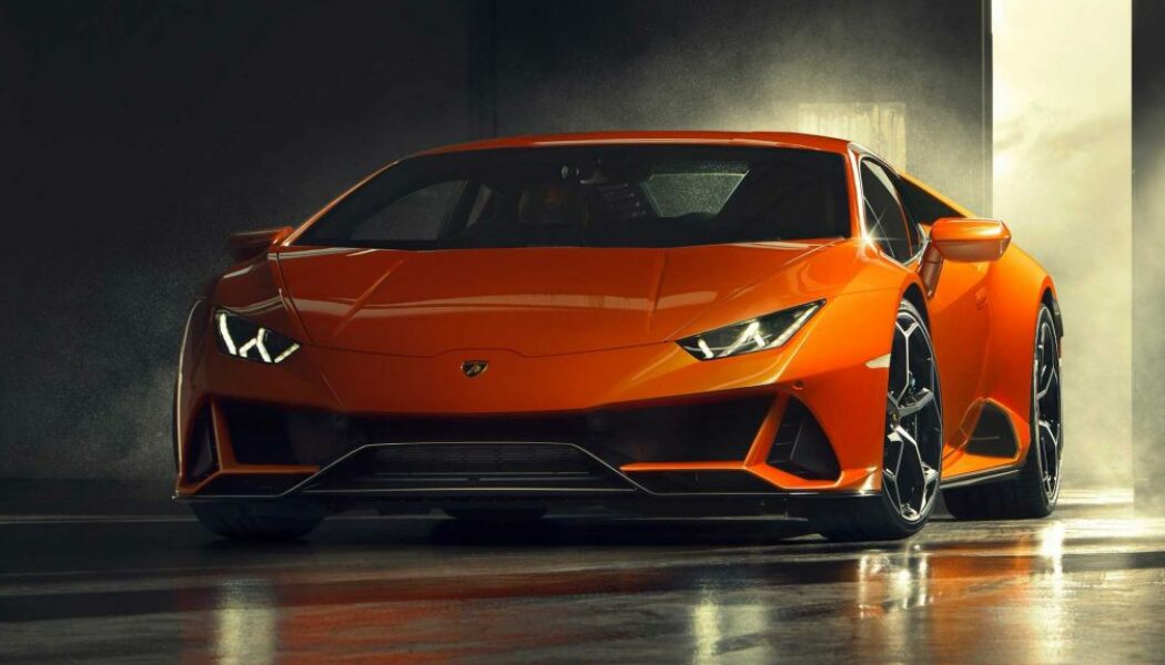 Lamborghini ra mắt phiên bản nâng cấp của Huracan với tên gọi Huracan EVO