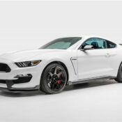 Ford Shelby GT350R cực hiếm được bán với giá bất ngờ