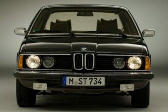 Xem sự thay đổi của lưới tản nhiệt BMW 7-Series qua hơn 40 năm