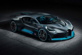 Ăn lời 2 triệu USD nhờ bán suất đặt mua siêu xe Bugatti Divo