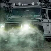 Land Rover Defender 110 ‘Spectre’ – khi xe địa hình sở hữu động cơ siêu xe