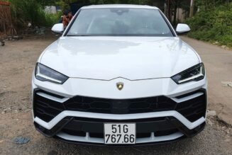 Siêu SUV Lamborghini Urus màu trắng của doanh nhân Nhật Minh ra biển số